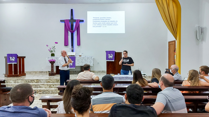 Fórum de Educação Cristã reúne cerca de 100 pessoas em Colatina, ES